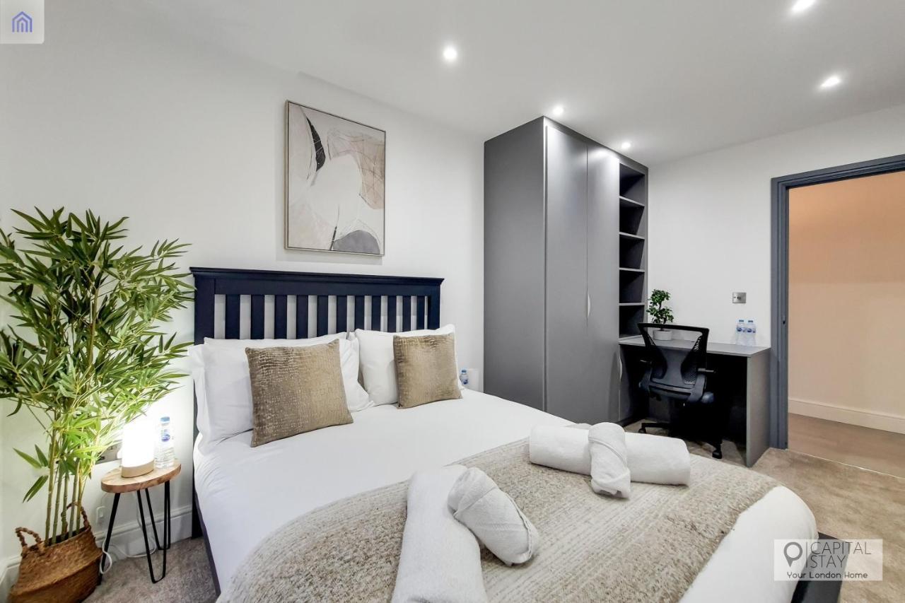 Free Parking - Stylish Three Bedroom Apartment By London Excel 外观 照片